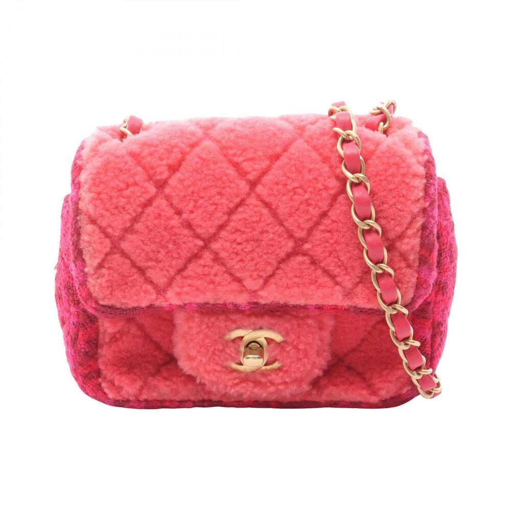 Chanel Matelasse Shoulder Bag Pink